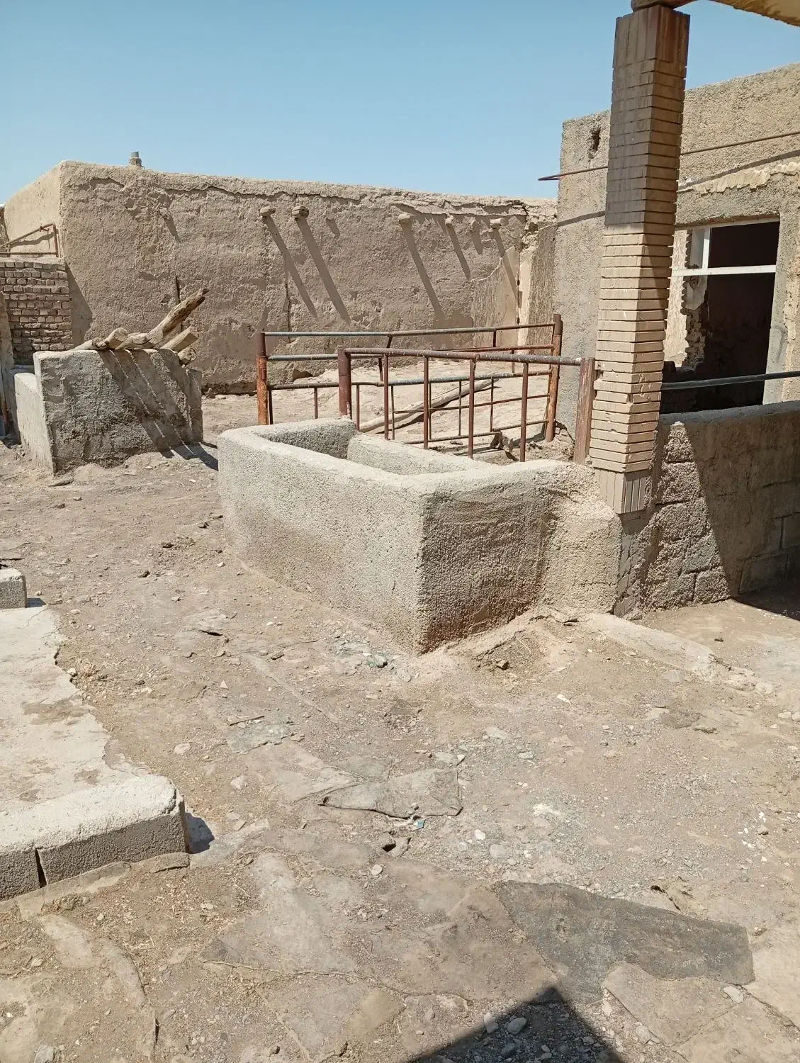 با عرض سلا یک گاوداری به اجاره داده|اجارهٔ دفتر صنعتی، کشاورزی، تجاری|نیشابور, ریوند|دیوار