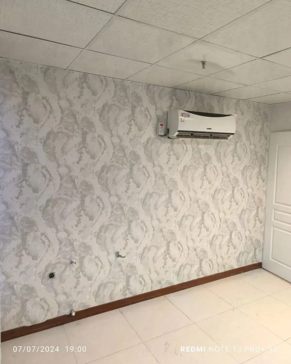 فروش عمده وجزیی کاغذدیواری تحویل فوری|مصالح و تجهیزات ساختمان|اسلام‌‌آباد غرب, |دیوار