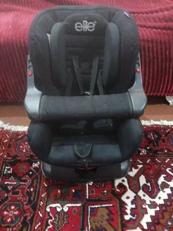 صندلی کودک سیاه|تخت و صندلی بچه|مراغه, |دیوار