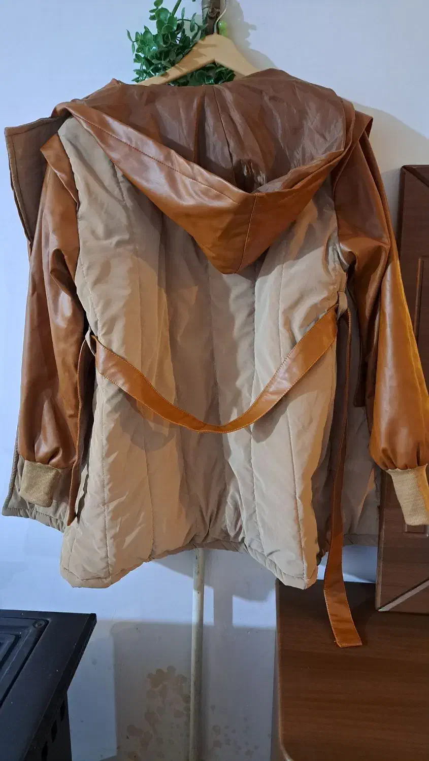 کاپشن و پافر سایز ۲(۴۴و ۴۶)|لباس|قرچک, زیبا شهر|دیوار