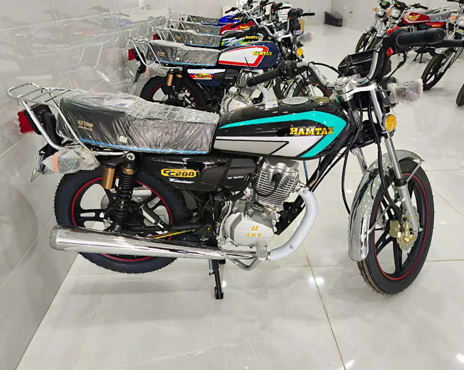 «همتاز ۲۰۰ صفر ۱۴۰۴ - اقساط -18م زیر قیمت»|موتورسیکلت|فراشبند, |دیوار