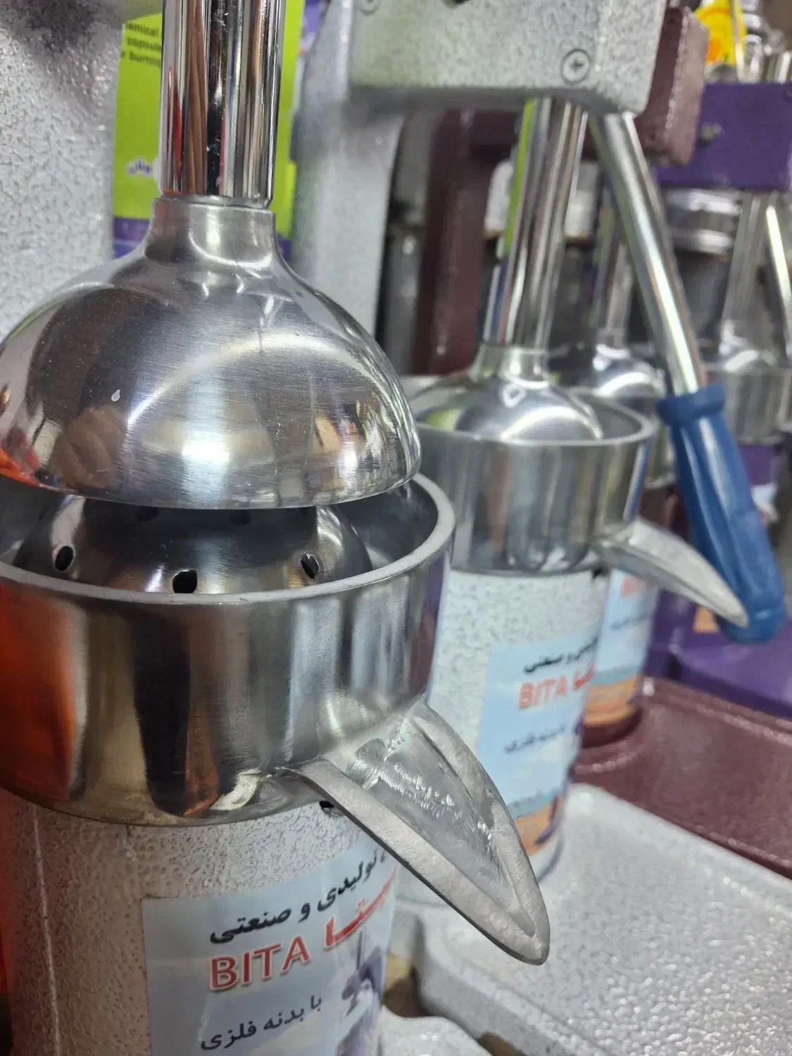 آب انار گیر دستی اب لیمو|آبمیوه‌گیر و آب‌مرکبات‌گیر|تبریز, |دیوار