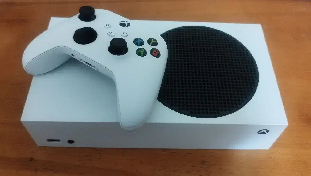 Xbox series s|کنسول، بازی ویدئویی و آنلاین|شیراز, مسکن مهر شیراز|دیوار