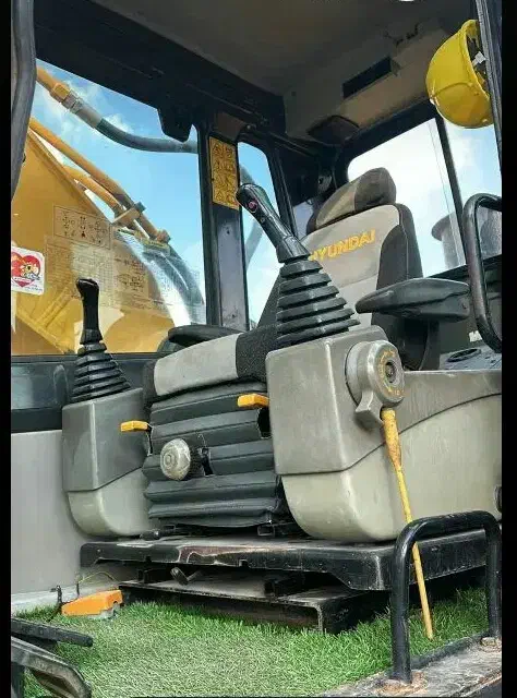 excavitor|خودرو سنگین|یزد, |دیوار