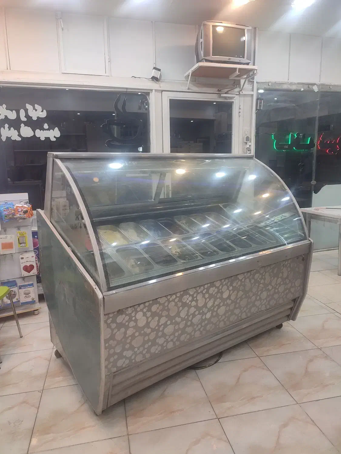 تاپینگ بستنی 18لگن در حد نونو|فروشگاه و مغازه|نسیمشهر, |دیوار