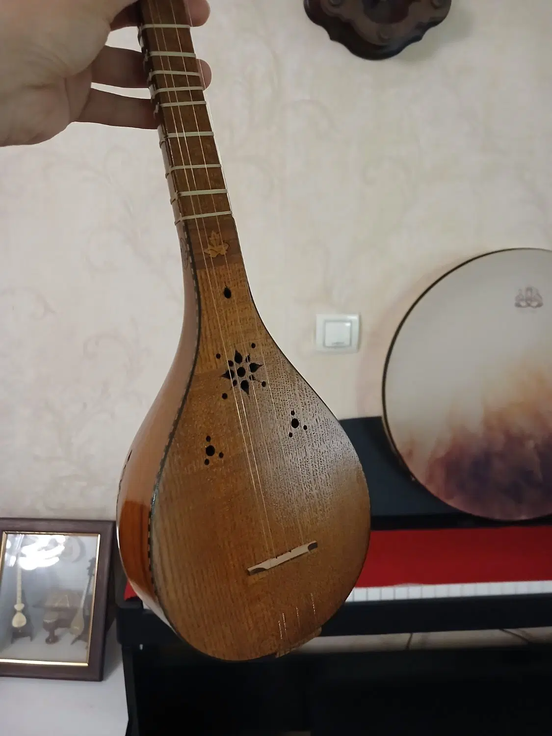 سه تار|سازهای سنتی|اراک, |دیوار