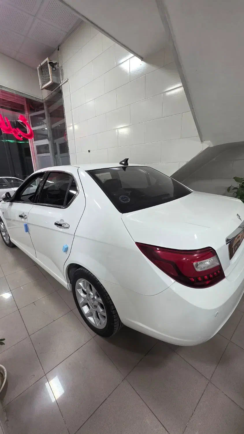 دنا|خودرو سواری و وانت|شهرضا, |دیوار