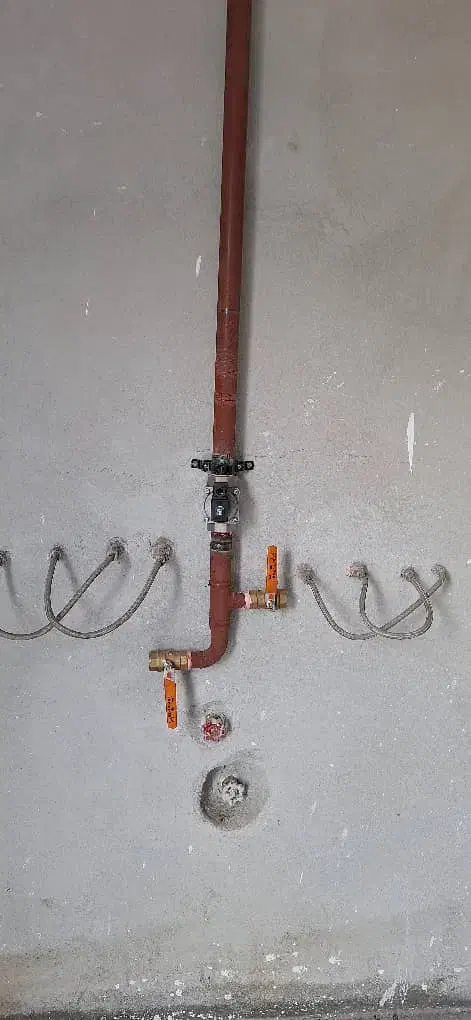 انجام لوله کشی گاز خانگی و تجاری|خدمات پیشه و مهارت|رشت, پیرکلاچای|دیوار