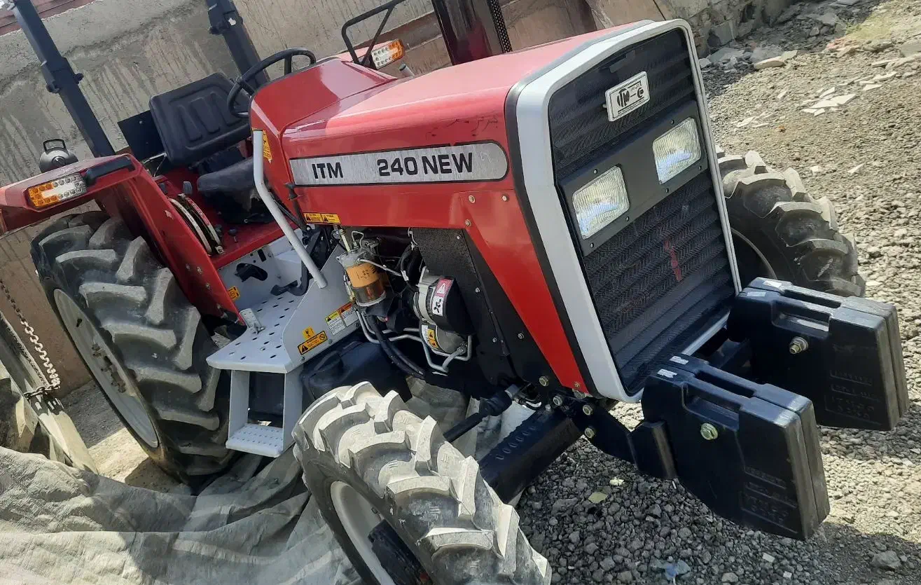 تراکتور ۲۴۰ -4wd|خودرو سنگین|تهران, سعیدآباد|دیوار