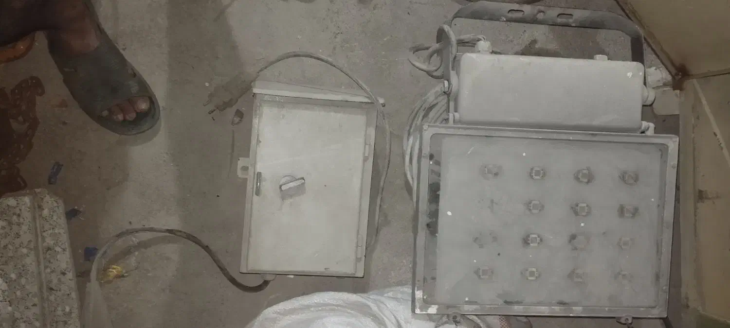 پروژکتور LED  ضد جرقه همراه با ترانس|لامپ و چراغ|اهواز, زیتون کارگری|دیوار
