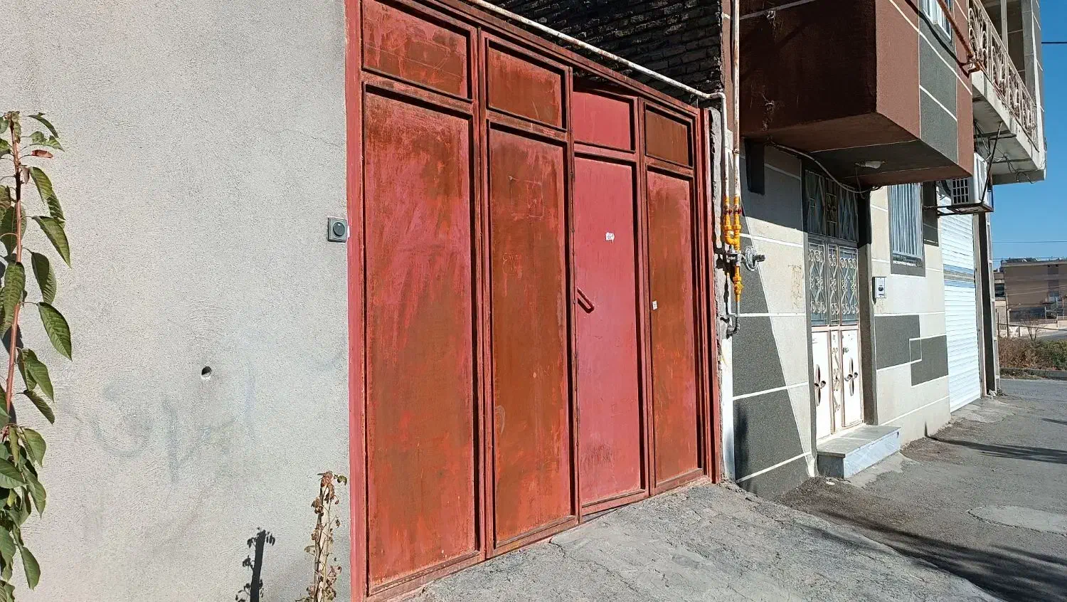 دروازه چهار تایی دیواندره|مصالح و تجهیزات ساختمان|دیواندره, |دیوار