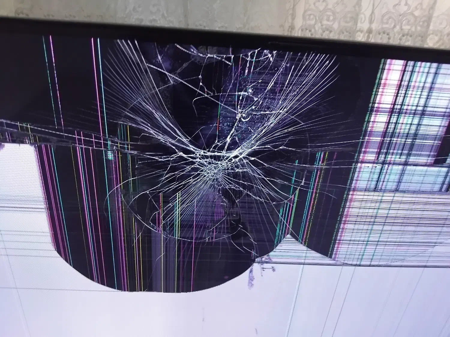 تلویزیون ۴۳ ایکس ویژن|تلویزیون و پروژکتور|درگز, |دیوار