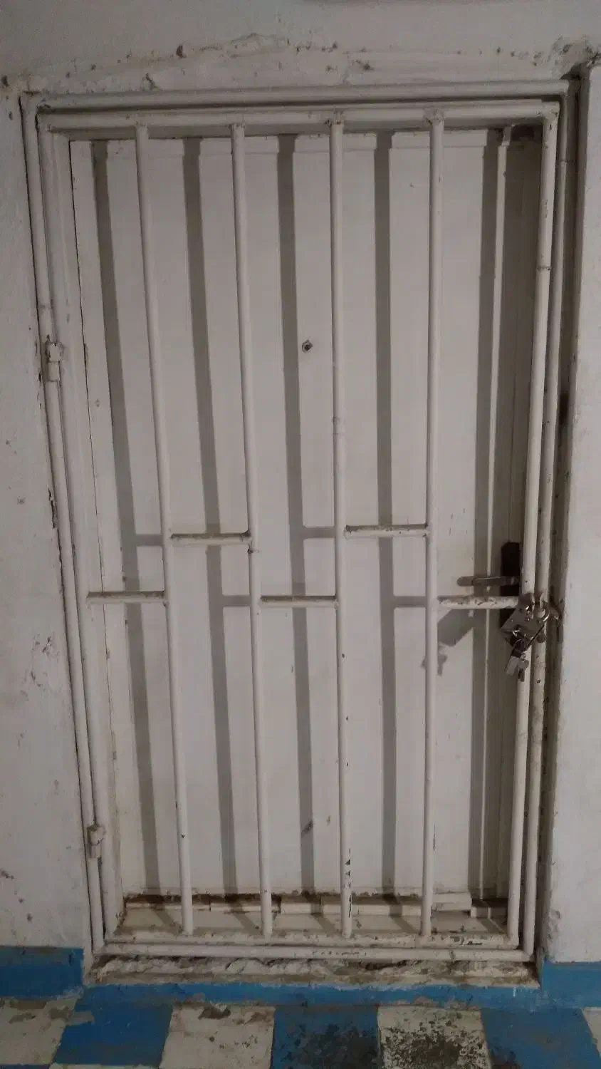 محافظ در|مصالح و تجهیزات ساختمان|کنارک, |دیوار