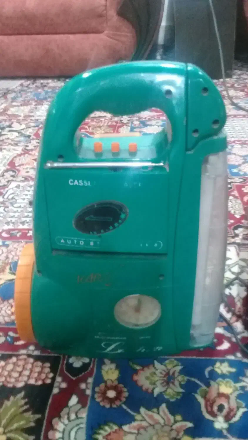 رادیو ضبط شارجی|کلکسیون اشیاء عتیقه|فارسان, |دیوار