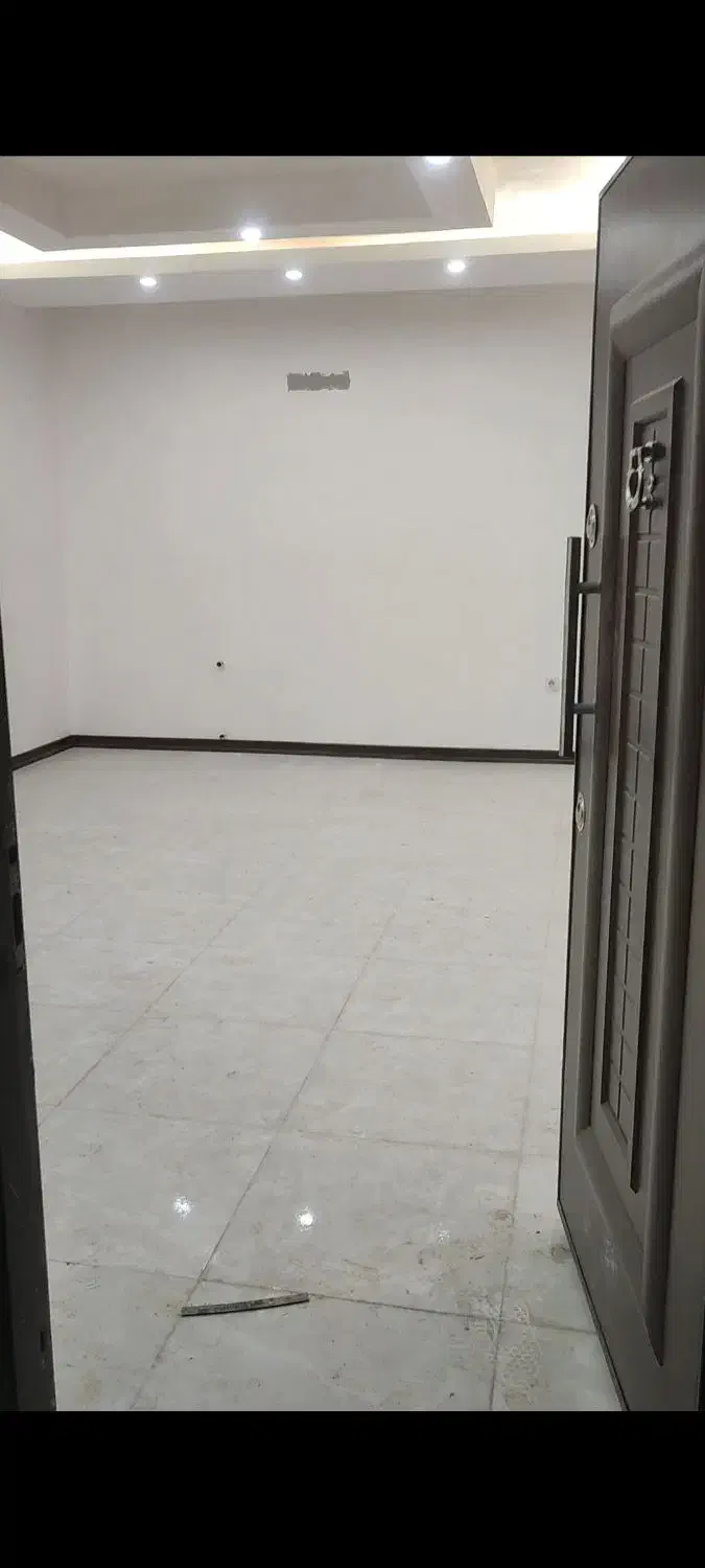 فروش واحد 2 خواب در 110 هکتاری به متراژ 95 متر|فروش آپارتمان|اشتهارد, |دیوار