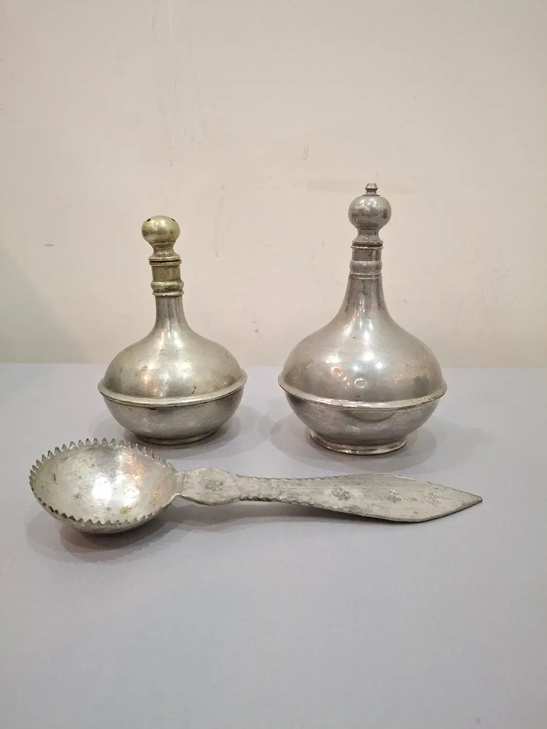 جای نمک وفلفل وقاشق|کلکسیون اشیاء عتیقه|تهران, حسن‌آباد|دیوار