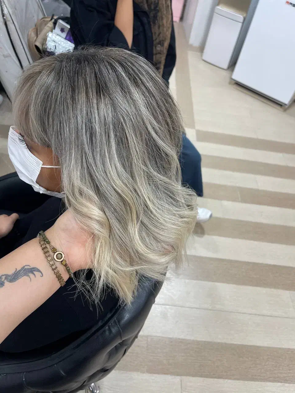 رنگ مو|خدمات آرایشگری و زیبایی|فولادشهر, B4|دیوار