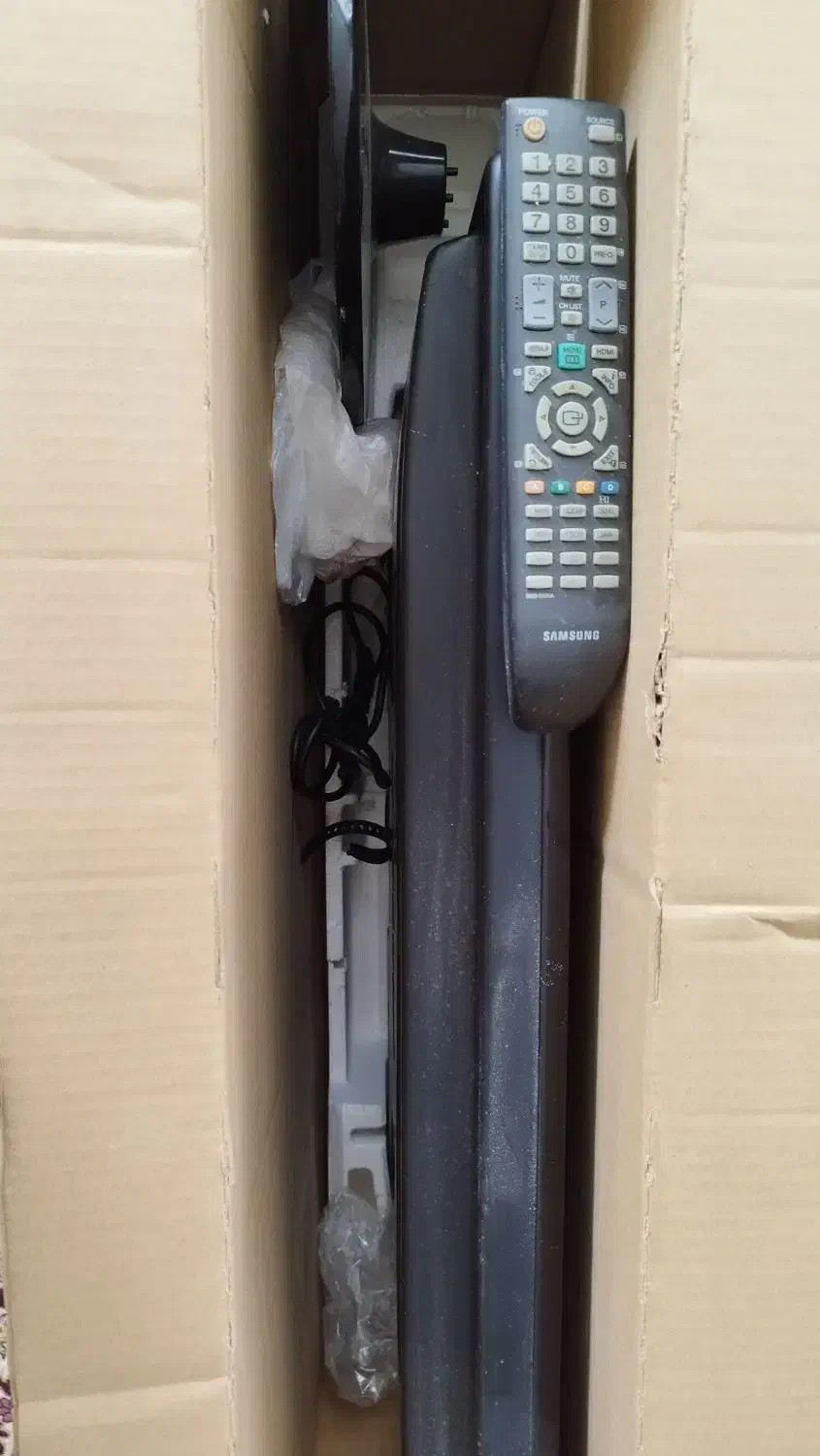 تلویزیون|تلویزیون و پروژکتور|بندر انزلی, ژاندارمری|دیوار