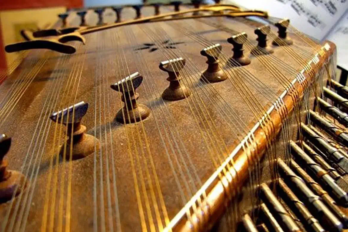 سنتور|سازهای سنتی|قزوین, |دیوار