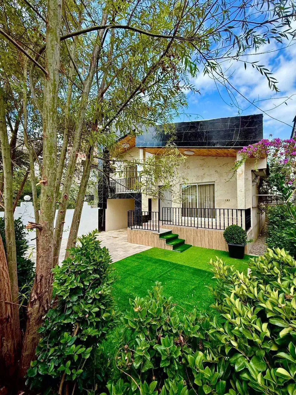 ویلا ۲۰۰متر زمین سنددار /ویو جنگل /حیاط مشجر دلباز|فروش خانه و ویلا|چمستان, |دیوار