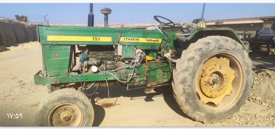 تراکتور مدل ۷۲|خودرو سنگین|مرودشت, بیست متری بیمارستان|دیوار