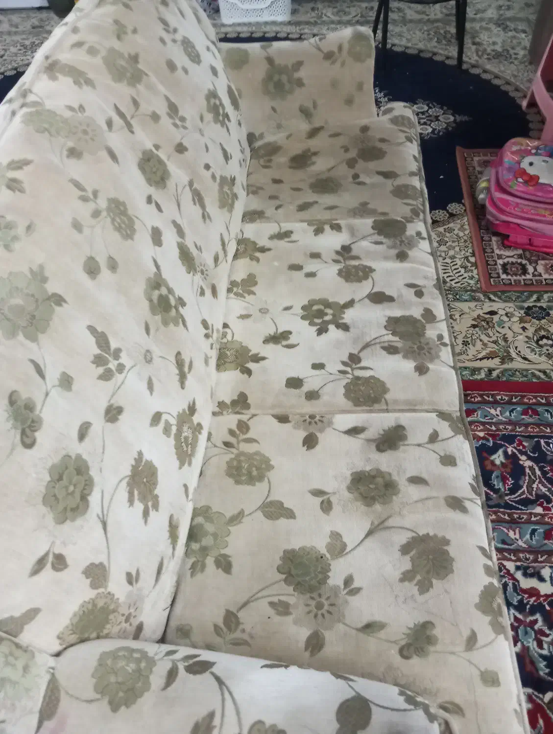 مبل راحتی|مبلمان خانگی و میز عسلی|گلبهار, شهر جدید گلبهار|دیوار