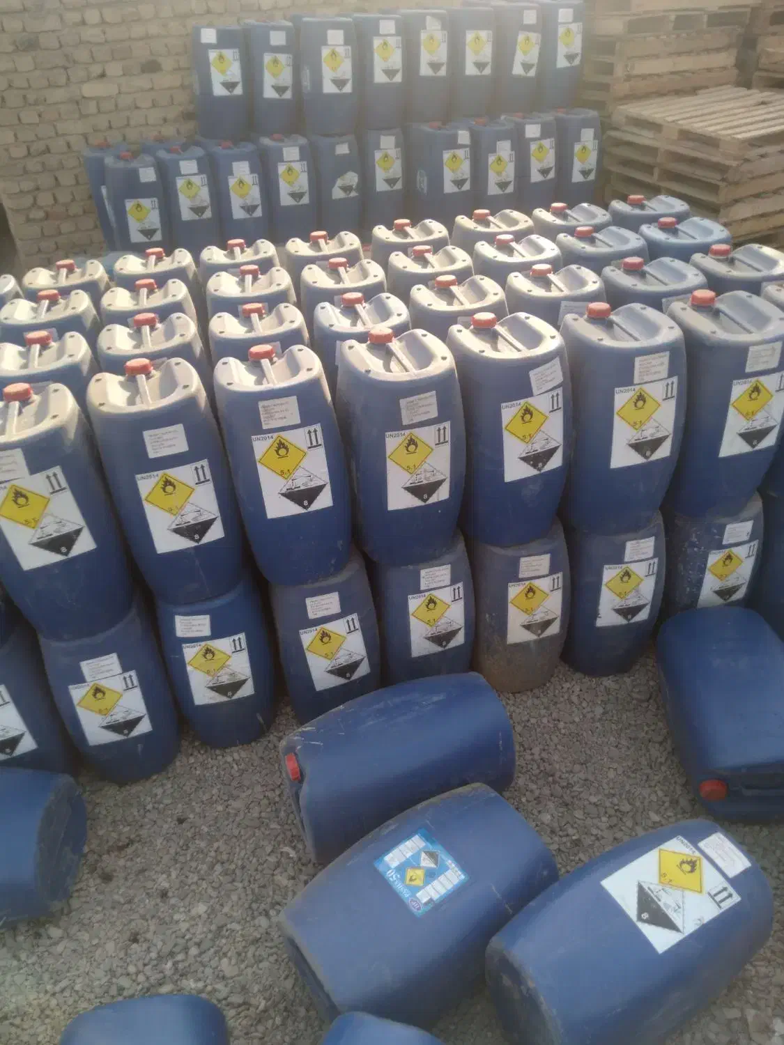 خرید گالن(دبه) ۶۰.۷۰ لیتری|ظروف نگهدارنده، پلاستیکی، یکبارمصرف|قم, کوه سفید|دیوار