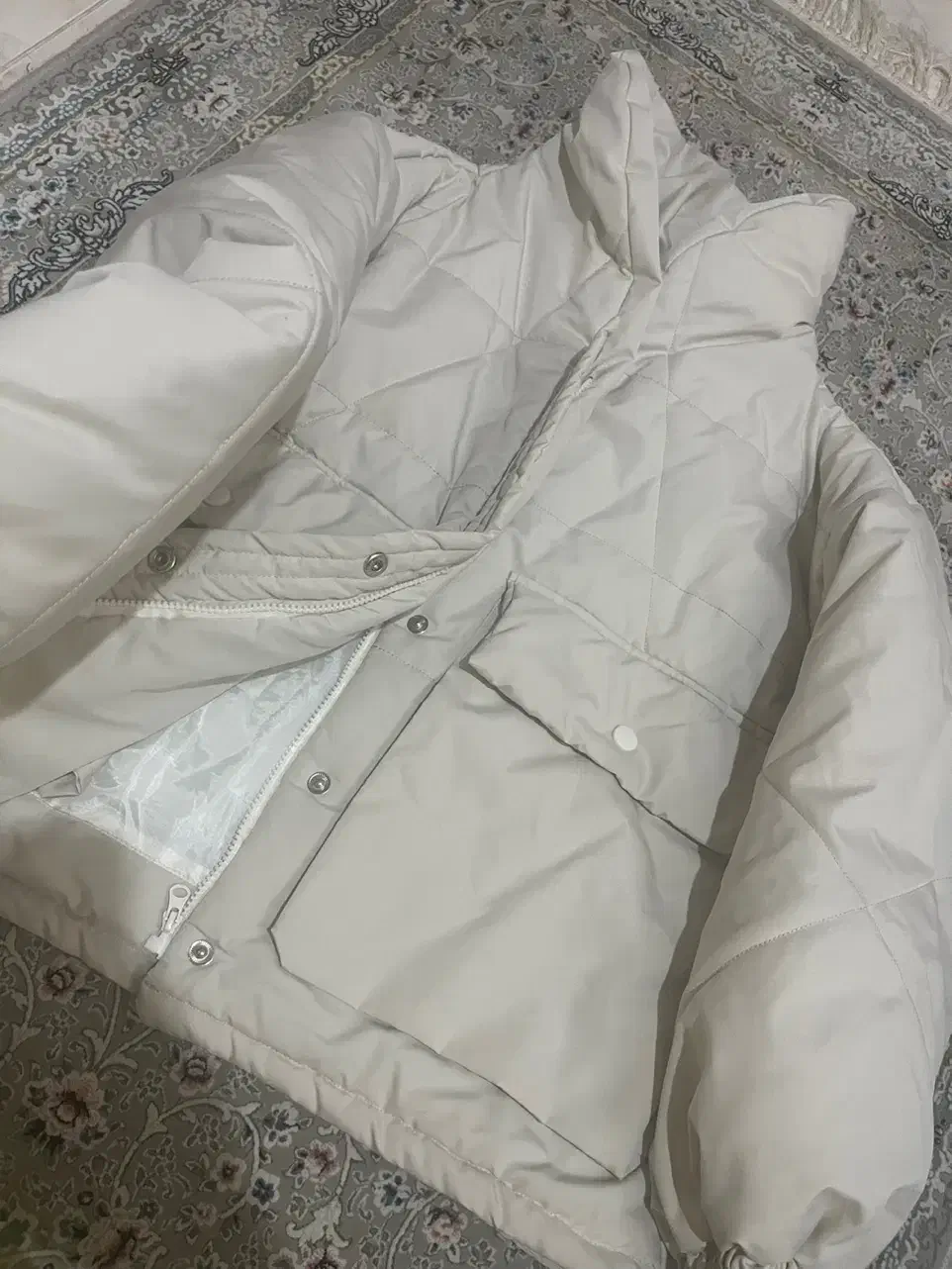 کاپشن و پالتو و نیم بوت زنانه|لباس|شیراز, کاراندیش|دیوار