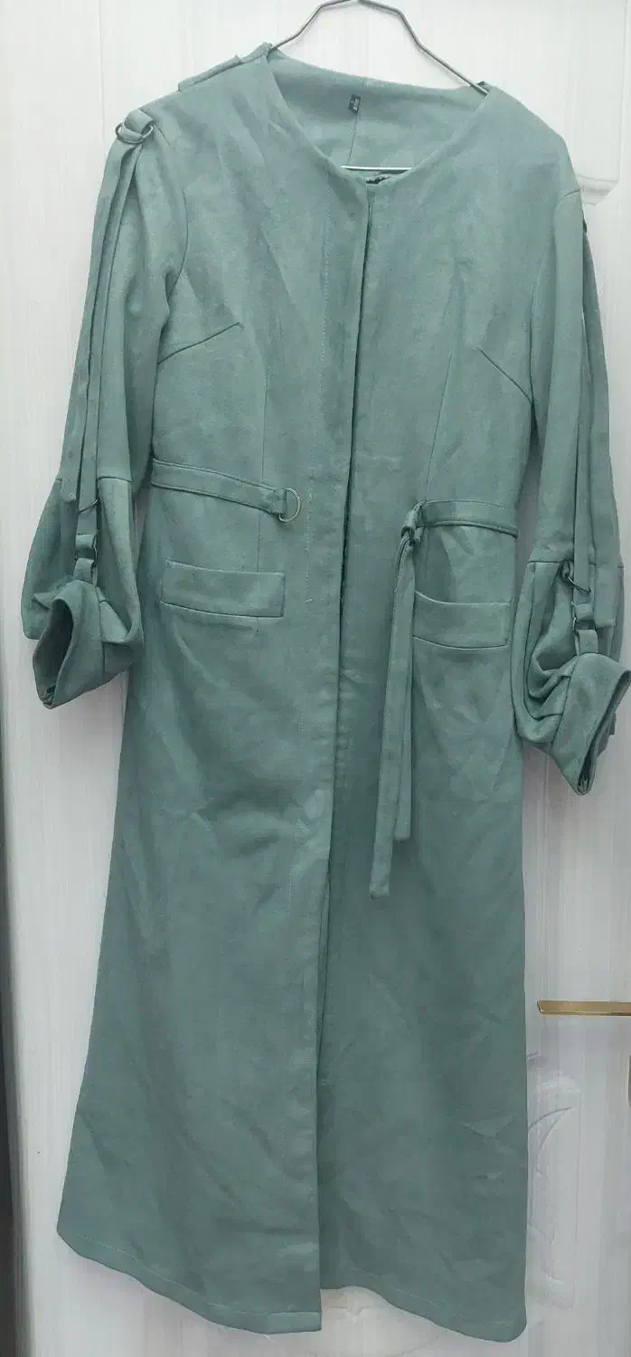 مقداری لباس  مانتو سوییت شلوار نیم بوت|لباس|نسیمشهر, |دیوار