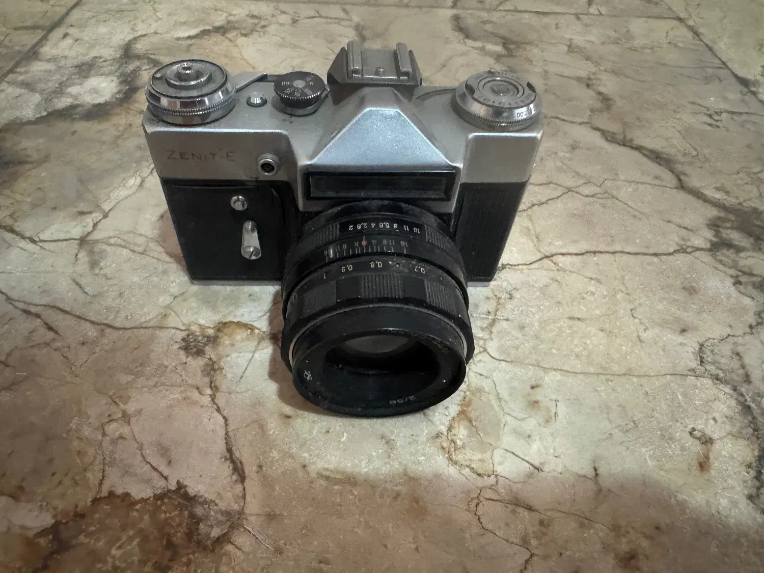 دو عدد دوربین قدیمی (لوبیتل lubitel و زنیت zenit)|کلکسیون اشیاء عتیقه|تهران, مجیدیه|دیوار