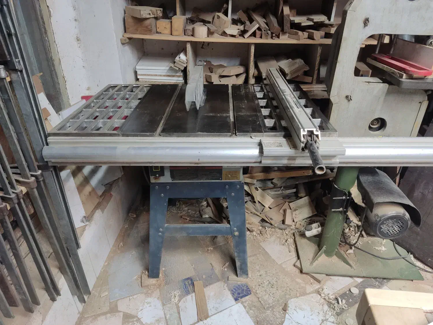 اره میزی چدنی فرز انگشتی توسن ورونیکس الکتروموتور|ابزارآلات|نیشابور, مازول|دیوار