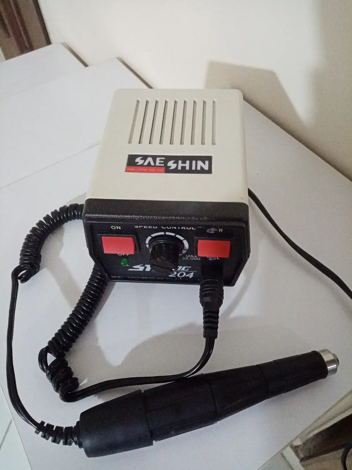 سوهان ناخن و دستگاه یووی (لوازم ناخن)|آرایشگاه و سالن‌های زیبایی|شهریار, شهرک وائین|دیوار