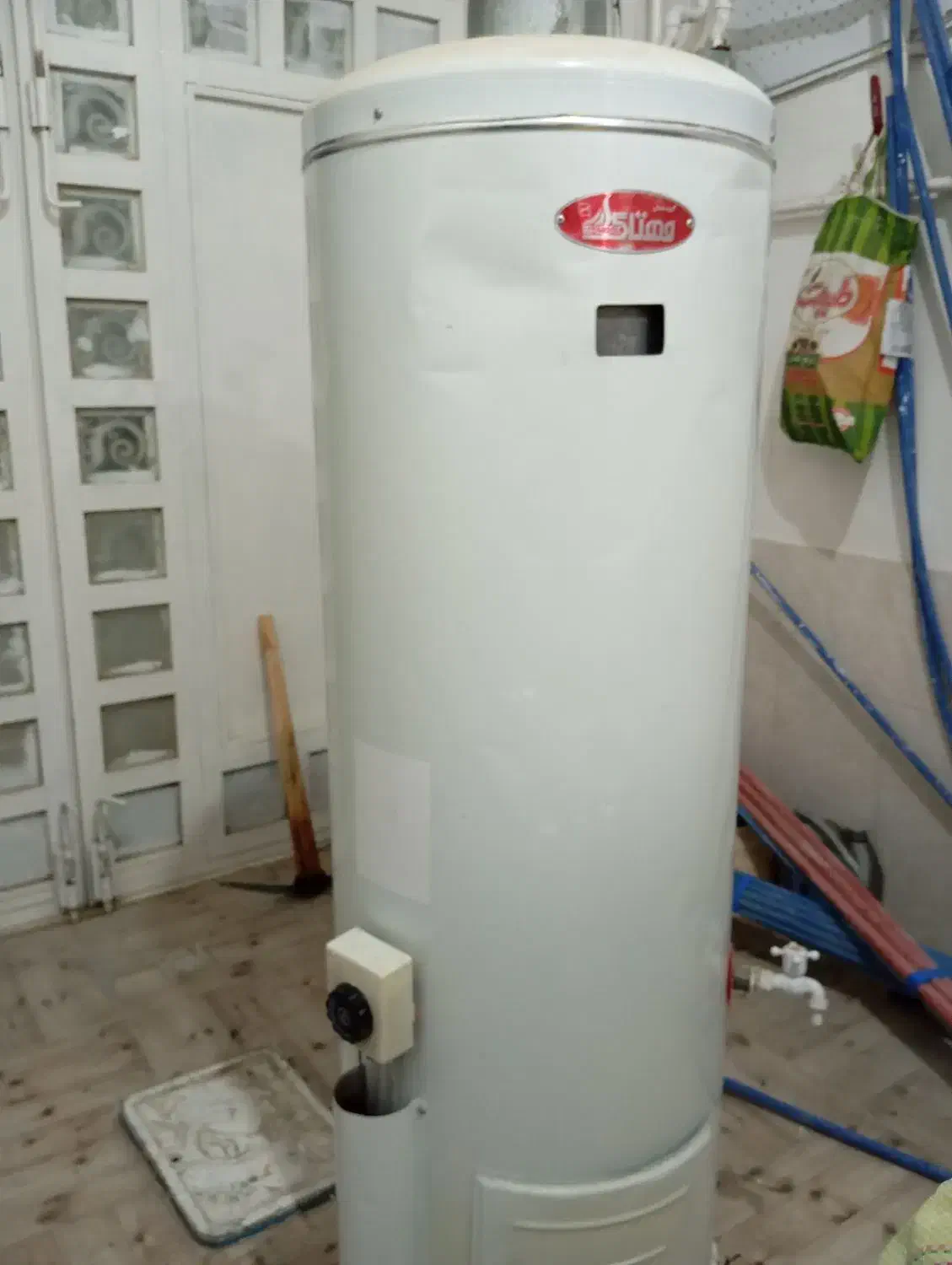 آبگرمکن 200لیتری|آبگرمکن، پکیج، شوفاژ|پیرانشهر, |دیوار