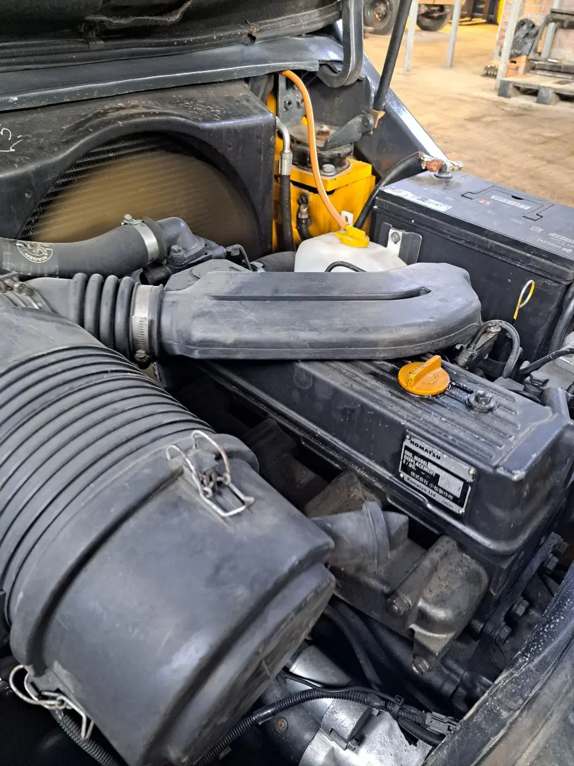 لیفتراک کوماتسو ۲.۵ دیزل ۲۰۱۵|خودرو سنگین|تهران, فتح|دیوار