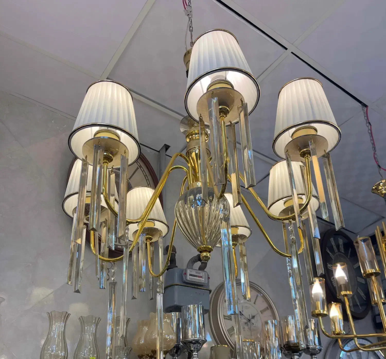 لوستر نو‌ اصلا نصب نشده|لوستر و چراغ آویز|رشت, کوی حسینی|دیوار