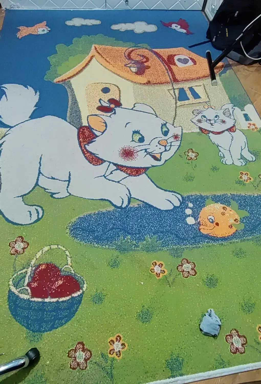 فرش ۶ متری فانتزی|فرش|اسلام‌شهر, شهرک لاله|دیوار