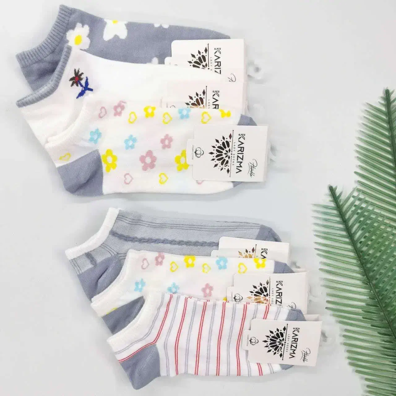 جوراب زنانه گل بابونه 1403|لباس|ساری, |دیوار