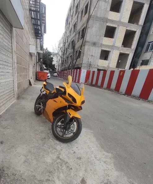 مگلی زرد 250|موتورسیکلت|رشت, توشیبا|دیوار