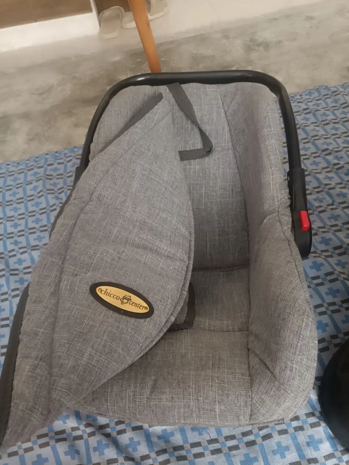 کریر و زندگی ماشین کودک|تخت و صندلی بچه|پرند, فاز ۴|دیوار