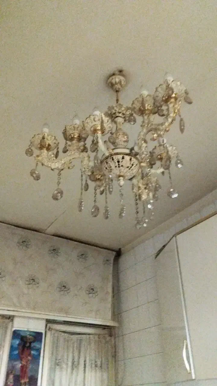 لوستر سفید طلایی طرح طلا کوب|لوستر و چراغ آویز|قدس, شهر‌قدس|دیوار