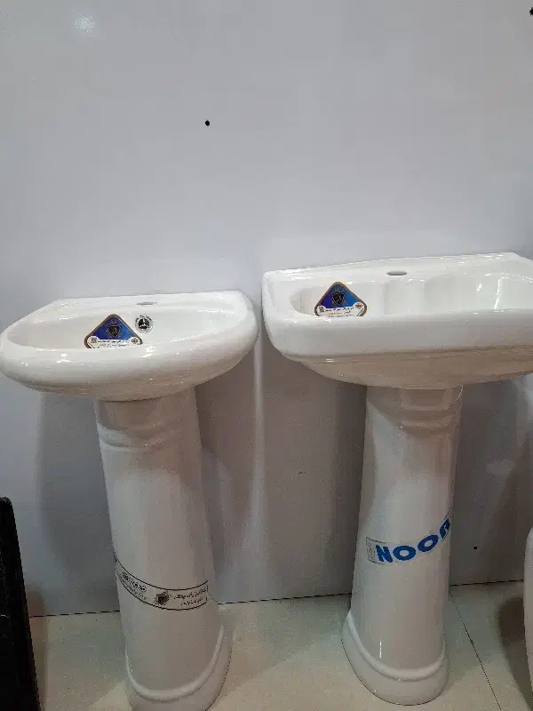 روشویی پایه دار وکاسه توالت|لوازم سرویس بهداشتی|اردبیل, |دیوار