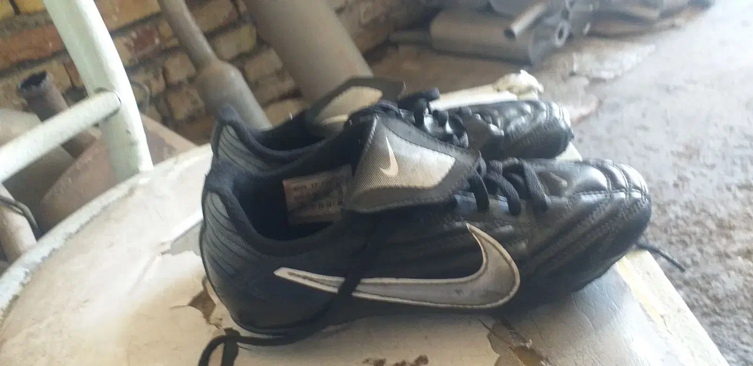 کفش چمن تاناکورااصل|تجهیزات ورزشی|سنقر, |دیوار