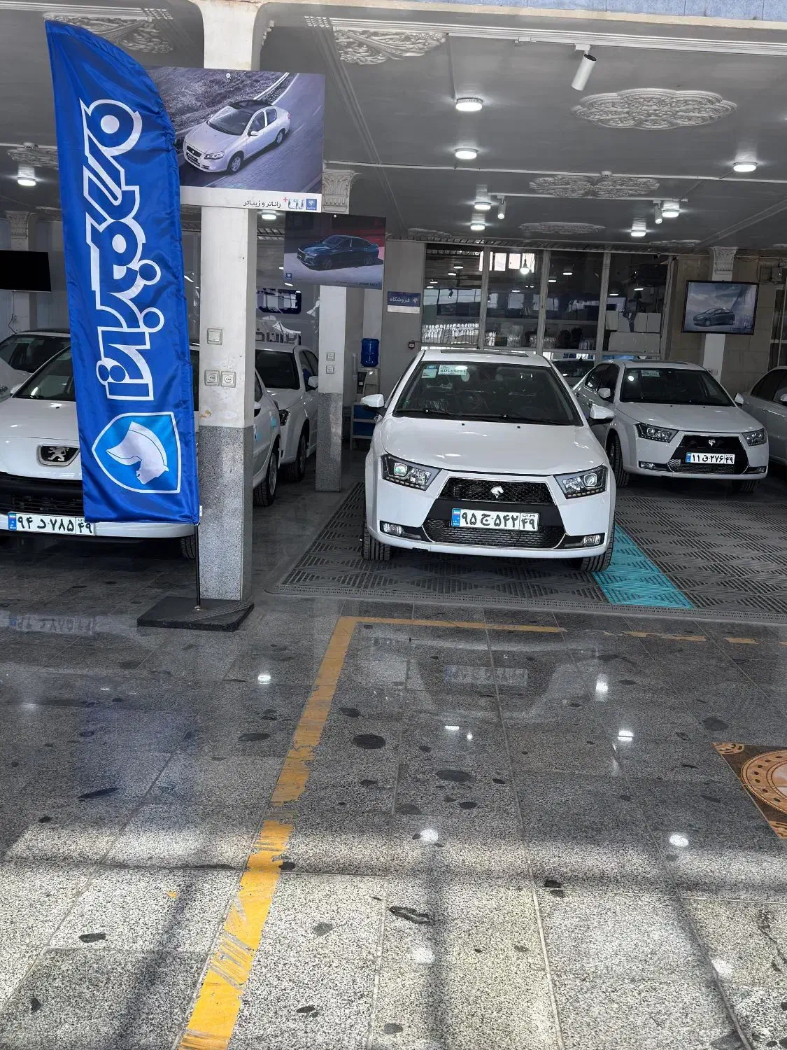 دنا پلاس اپشنال توربو اتومات|خودرو سواری و وانت|شیراز, شهرک قمشه|دیوار