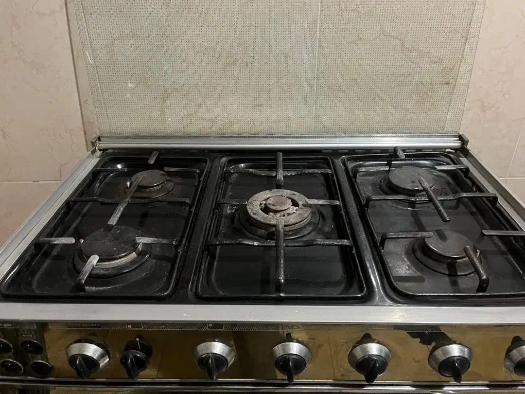 اجاق گاز دارای فر|اجاق گاز و لوازم برقی پخت‌وپز|قم, باجک دو|دیوار