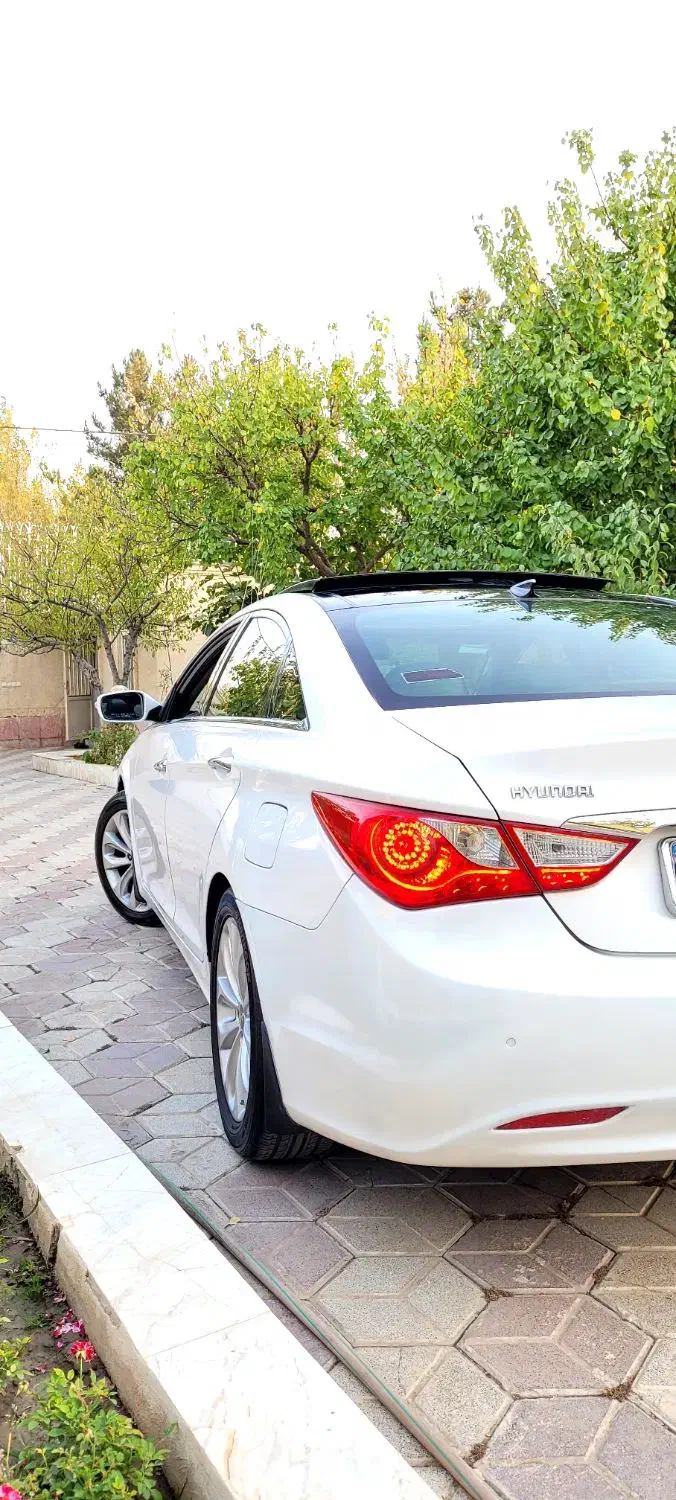 سوناتا YF فول مدل ۲۰۱۳ بسیار تمیز بدون رنگ|خودرو سواری و وانت|مشهد, مقدم|دیوار