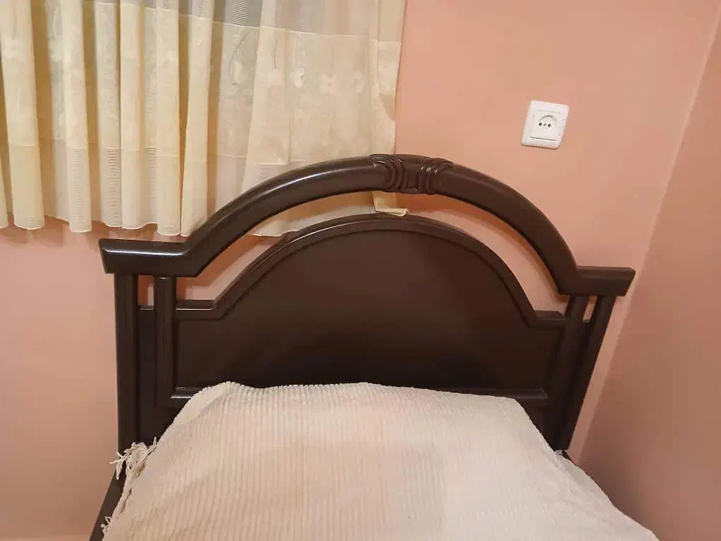 تخت خواب تک نفره چوبی|تخت و سرویس خواب|تبریز, |دیوار