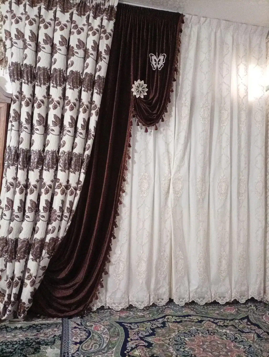 پرده دو تیکه|پرده، رانر، رومیزی|اقبالیه, |دیوار