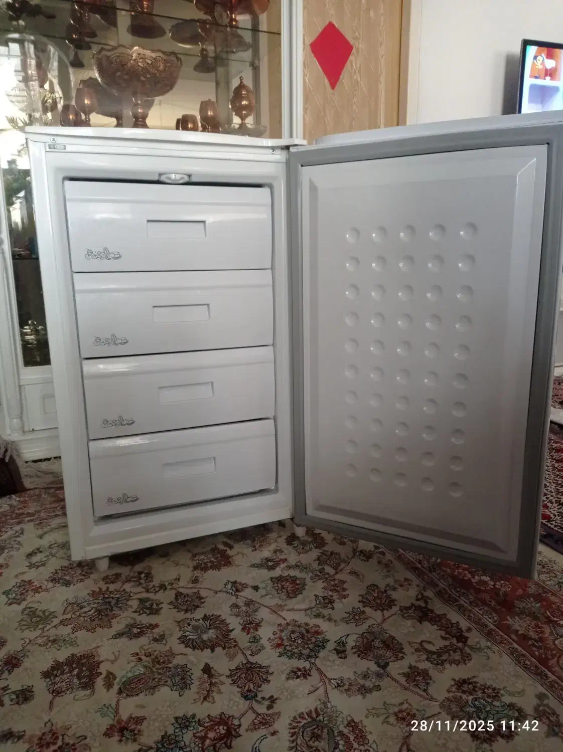 فریزر ۴کشو  ایستکول نو مناسب خانه و مغازه|یخچال و فریزر|سنندج, |دیوار