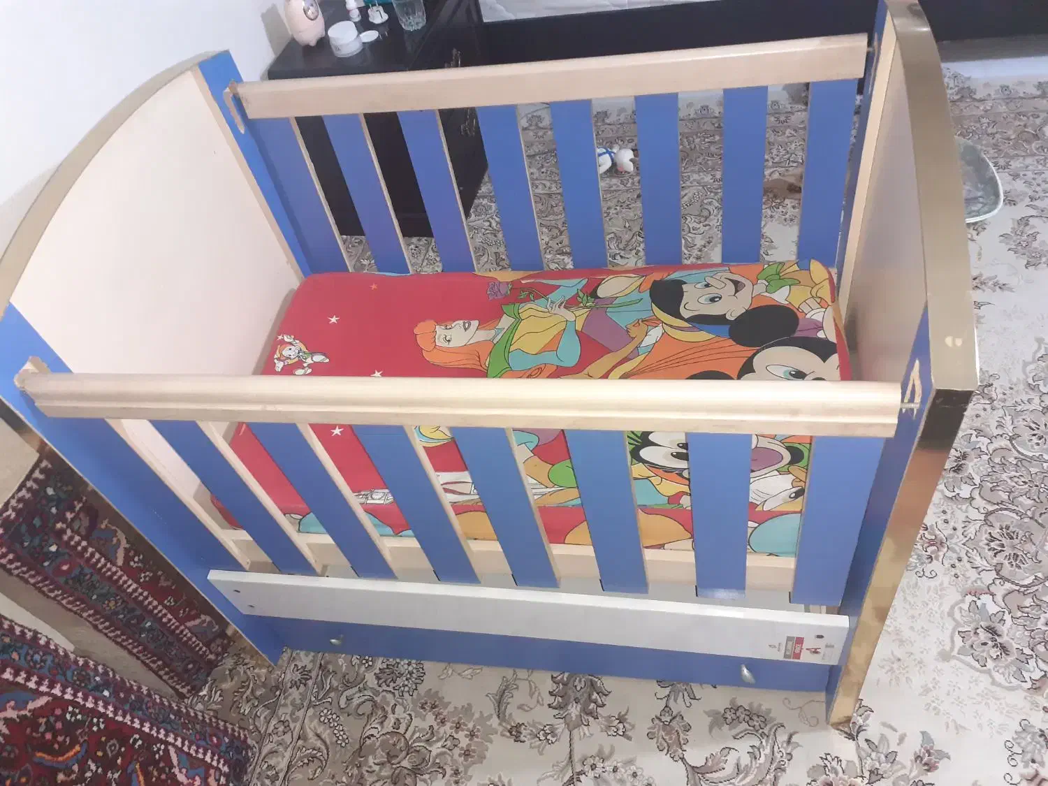 تخت و گهواره کودک|تخت و سرویس خواب|مسجد سلیمان, |دیوار