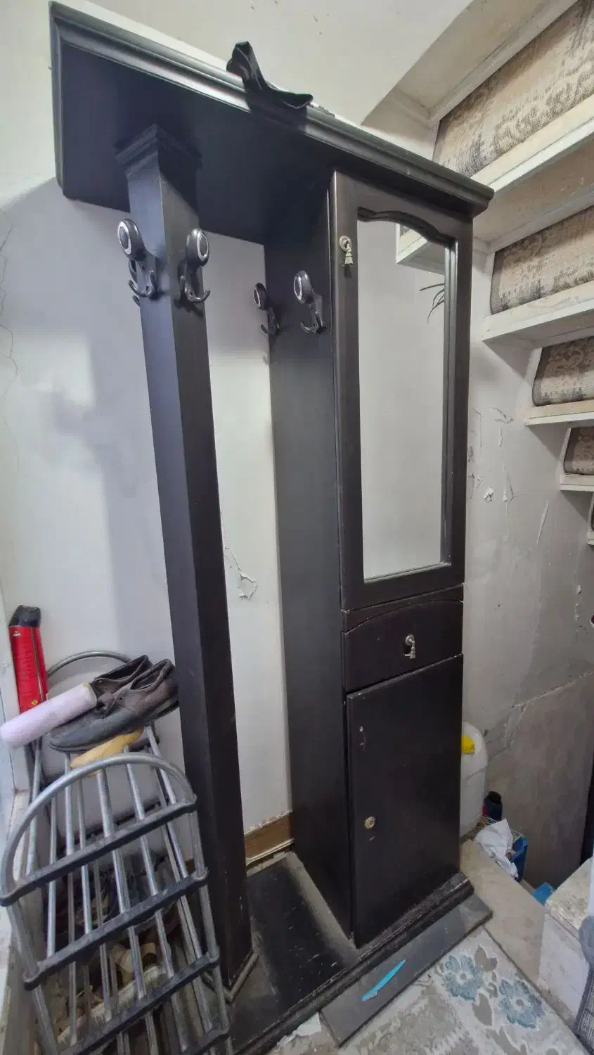 دو عدد جاکفشی|جاکفشی، کمد، دراور|قم, لسانی|دیوار